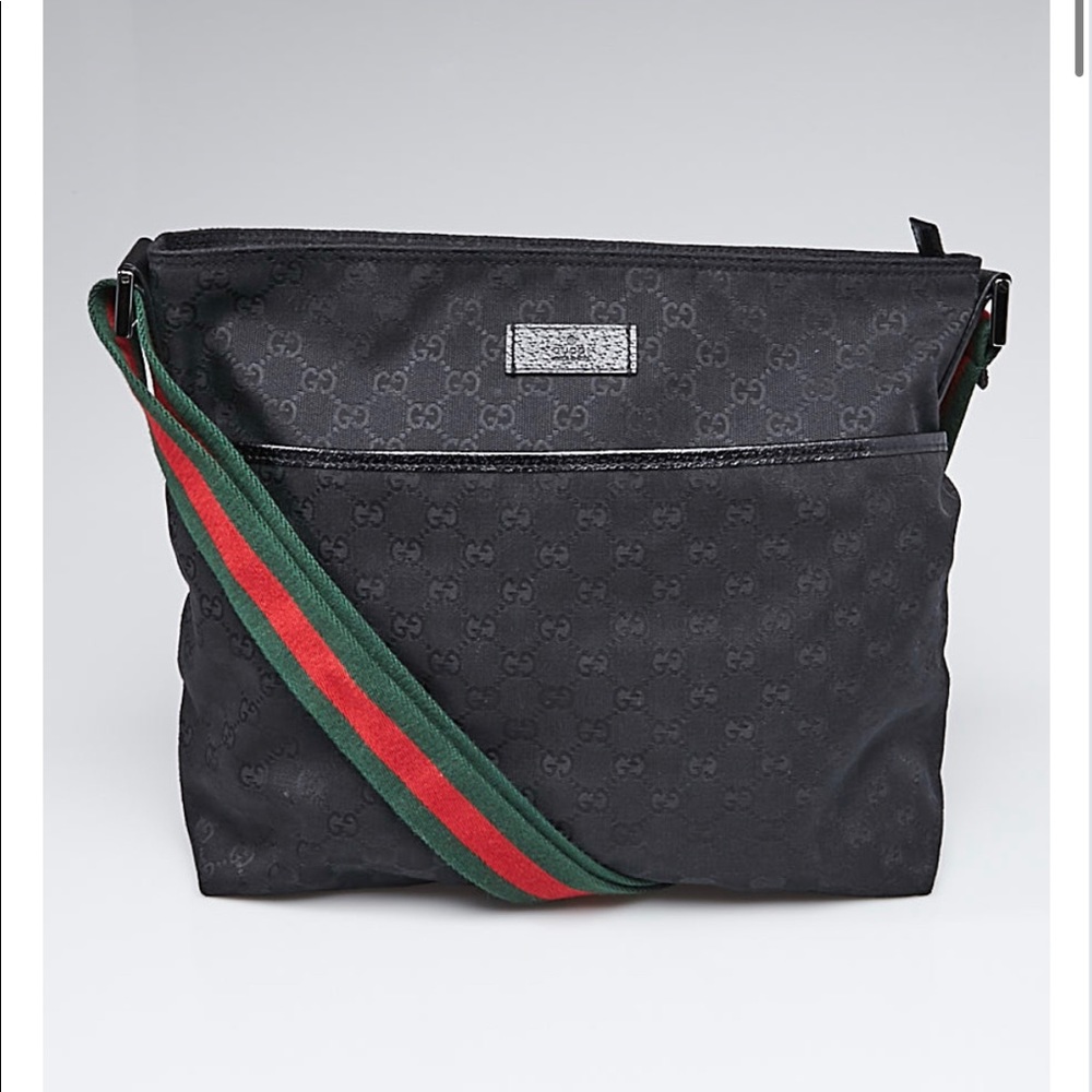 Black GG Canvas Vintage Web Messenger Bag